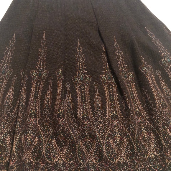 Ann Taylor Embroidered ALine Skirt - Picture 3 of 6